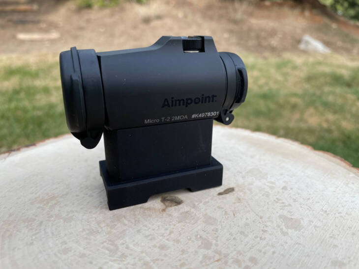 Aimpoint Micro T-2 w/ Larue Mount