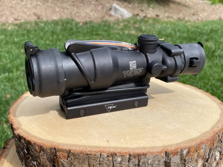 Trijicon ACOG 4x32 USMC TA31RCO-M4CP - Like New